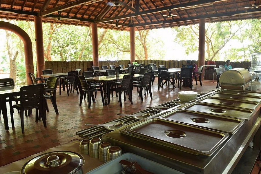 Vegetarian dining at Sai Vishram Beach Resort