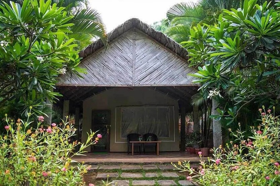 Sai Vishram Beach Resort, Byndoor — pure vegetarian beachfront resort